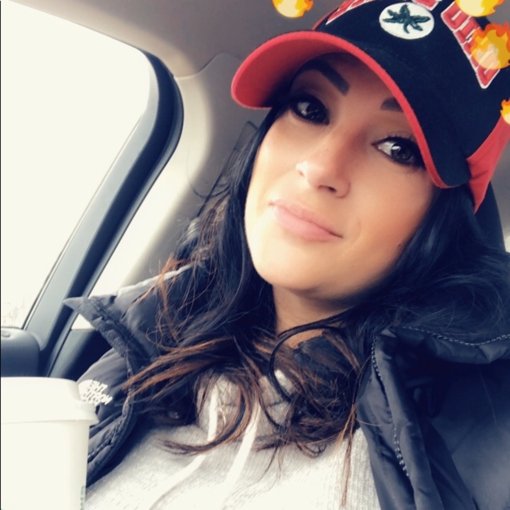 Meet your Posher, Abbey